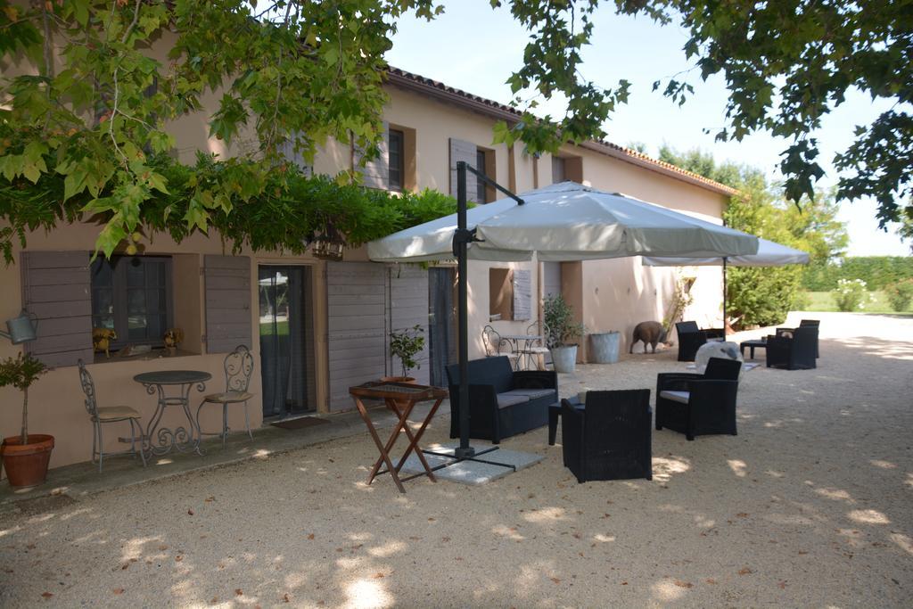 Le Mas De Gion Arles Exterior photo